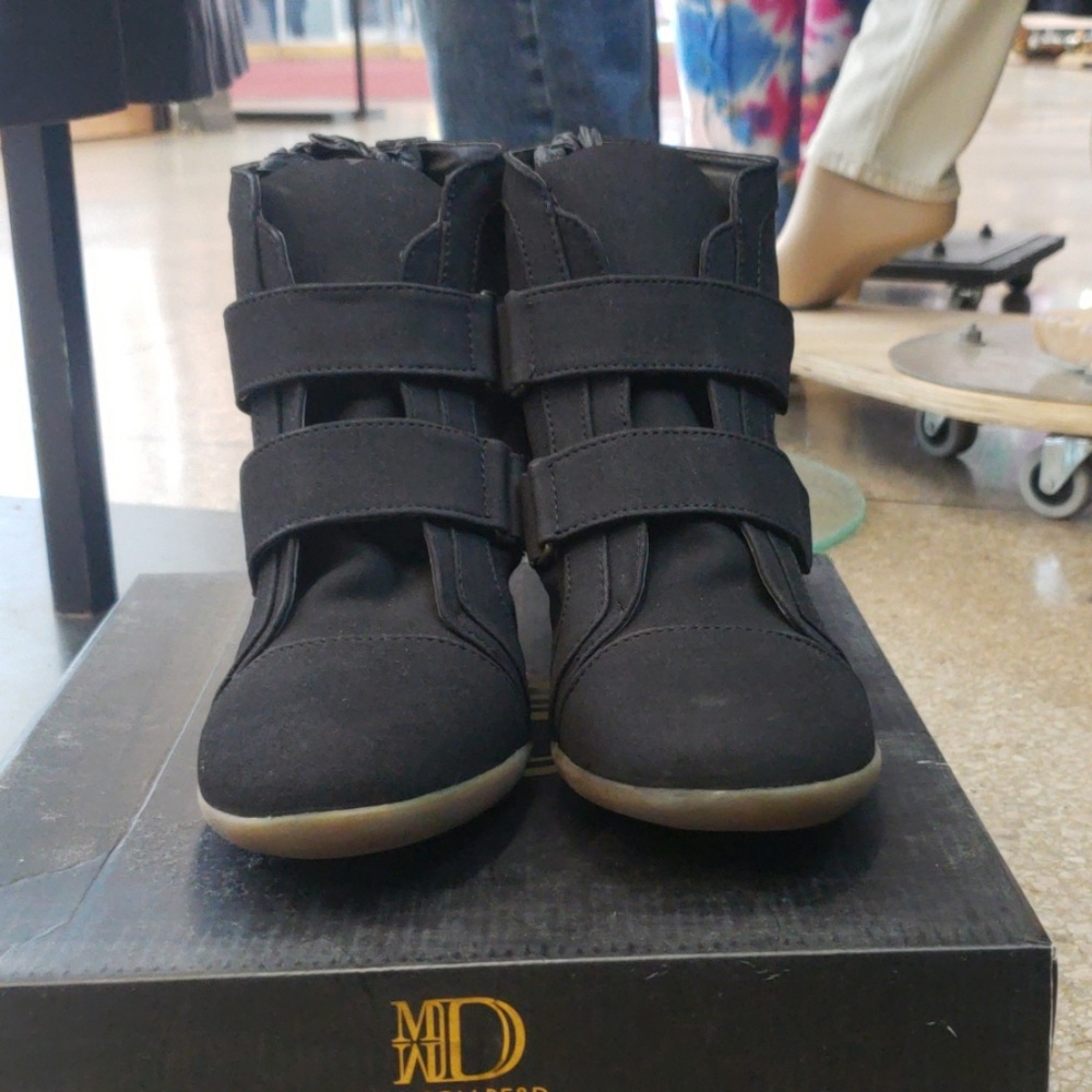 Ladies Wedges by maison be&d